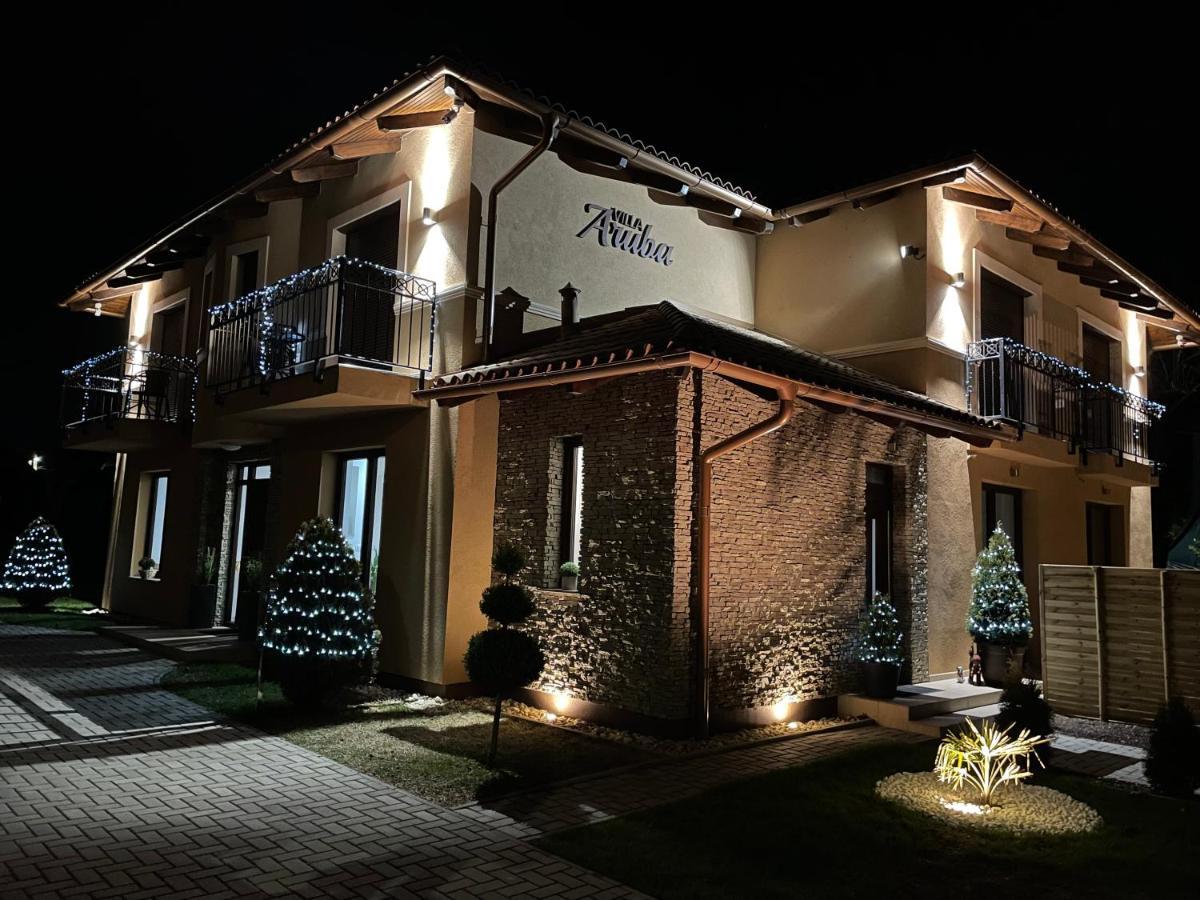 Villa Aruba & Private Spa Suites Keszthely Exterior foto